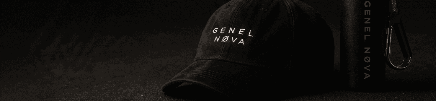 A Genel Nøva cap beside a steel bottle and carabiner on black